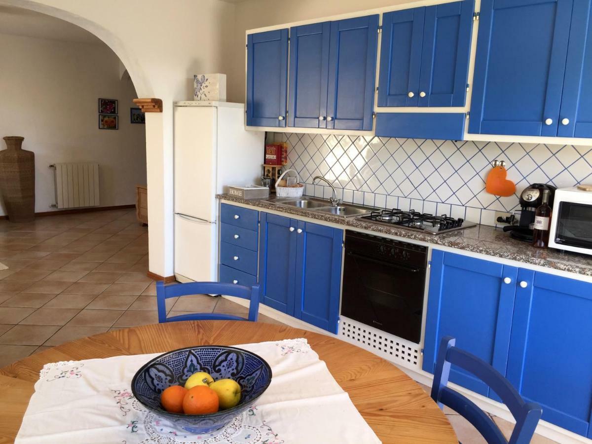 La Casa Blu San Pantaleo Exterior foto